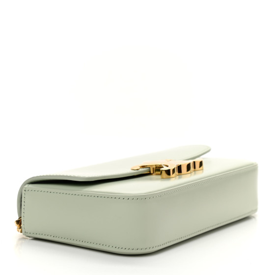 ショルダーバッグ・ポシェット Celine Celine Wallet On Chain Triomphe Shiny Calfskin Sunlig CELINE Shiny Calfskin Triomphe Margo Wallet on Chain Pastel
