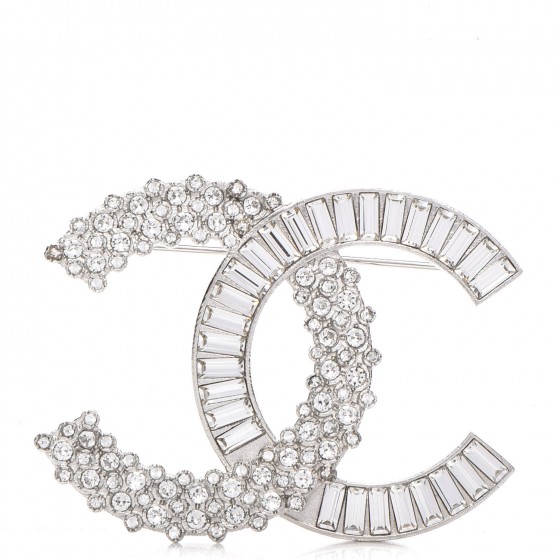 CHANEL ロゴブローチ クリスタル Chanel Crystal CC Logo Brooch Silver in Metal with Silver