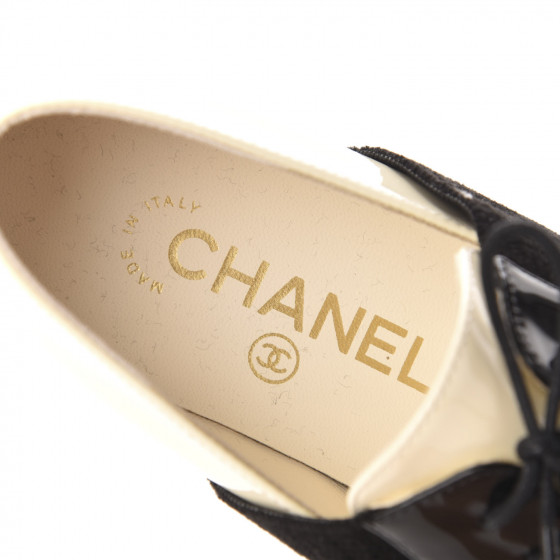 CHANEL Patent CC Cap Toe Womens Lace Up Oxfords 35 Black