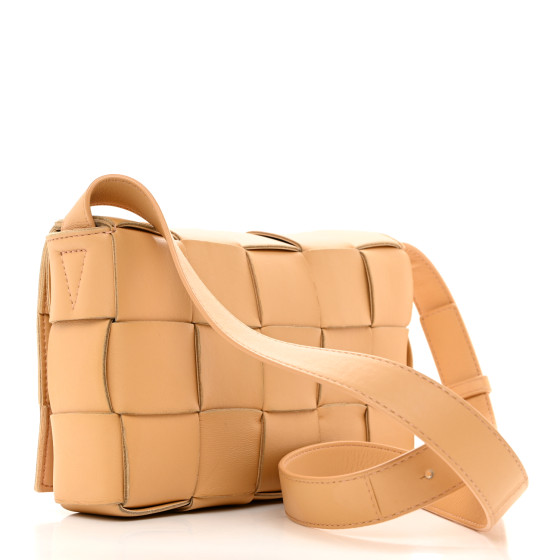 ボッテガヴェネタ　 編み込みレザーバッグ Bottega Veneta Ebony Intrecciato Woven Leather Frame