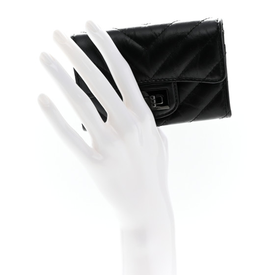 CHANEL Aged Calfskin Chevron Quilted Reissue Flap Card