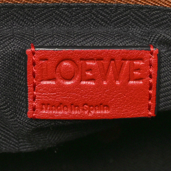 .　LOEWEバッグ LOEWE Calfskin XL Puzzle Bag Red Tan Pink 1625934 | FASHIONPHILE