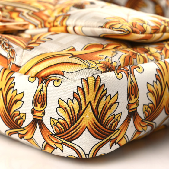 FENDI シルクハンカチ FFロゴ ゴールド FENDI Silk FF 1974 Roma Logo Wrappy Scarf Tobacco Yellow