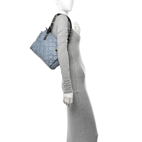 PRADA Tessuto Nylon Impunturato Quilted Shopping Tote