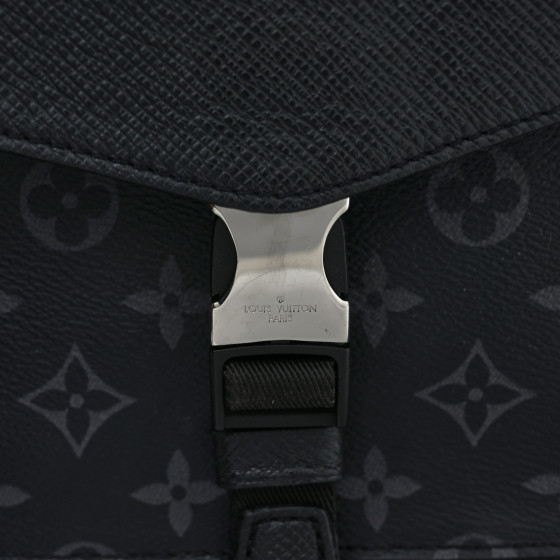 Louis Vuitton Flap Messenger タイガラマ LOUIS VUITTON Taigarama Outdoor Flap Messenger Black 1555830