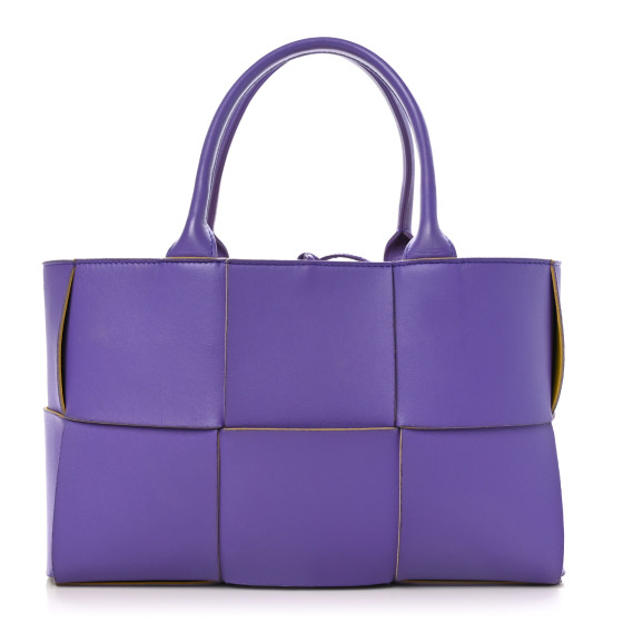 トートバッグ Bottega Veneta Arco Micro Tote Bag In Maxi Intrecciato Nappa Bottega Veneta ARCO MICRO TOTE BAG IN MAXI INTRECCIATO NAPPA