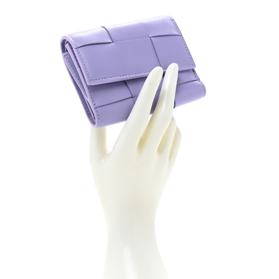 【BOTTEGA VENETA】Folded Zip Wallet Wisteria BOTTEGA VENETA Nappa Maxi Intrecciato Trifold Zip Wallet