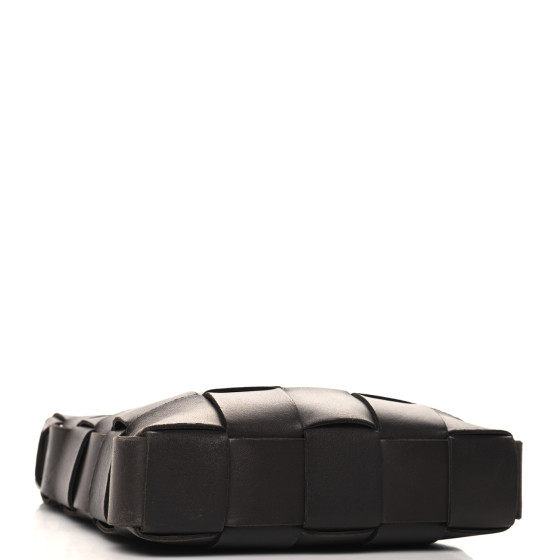 BOTTEGA VENETA ◆ Cassette Maxi Messanger Bag Bottega Veneta - MAXI PADDED TECH CASSETTE | HBX - Globally