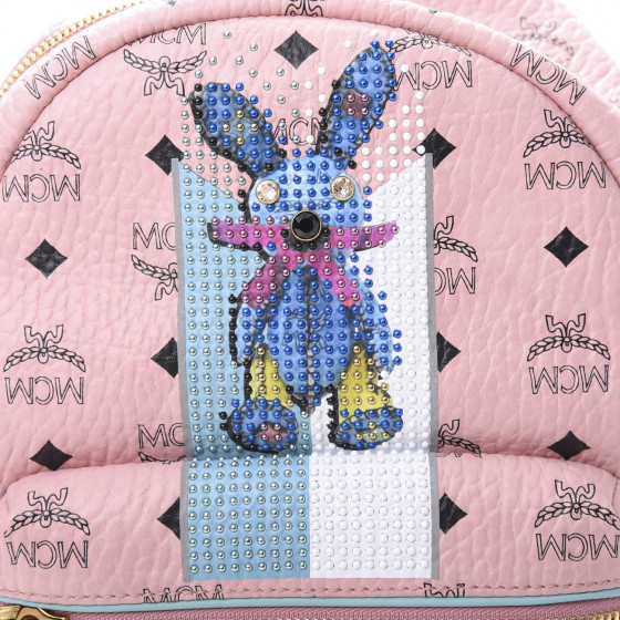 バッグ STARK CLASSIC RABBIT BACKPACK IN VISETOS MCM Visetos Small Studded Stark Rabbit Backpack Beige 562147