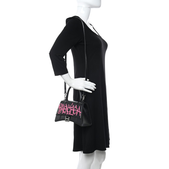 送料込 BALENCIAGA HOURGLASS SMALL HANDBAG GRAFFITI BALENCIAGA Agneau Graffiti Logo Small Hourglass Top Handle