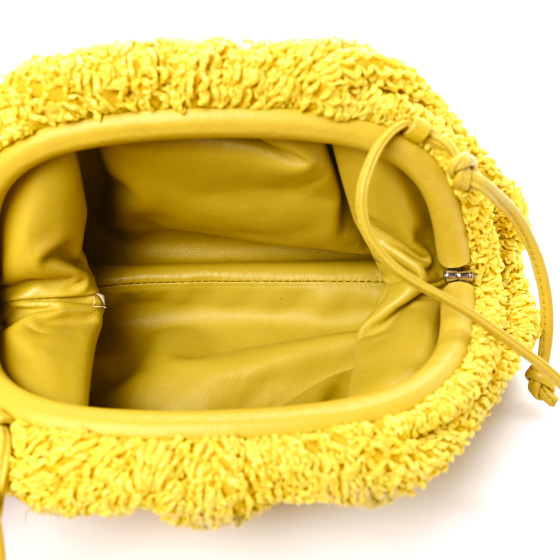 直営店☆BOTTEGA VENETA☆THE POUCH Boucle Raffia ポーチバッグ Bottega Veneta White The Pouch Curly Raffia | Consign of the