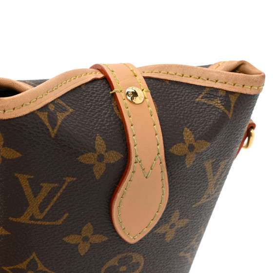 LOUIS VUITTON Monogram Fold Me Pouch 1431533 | FASHIONPHILE