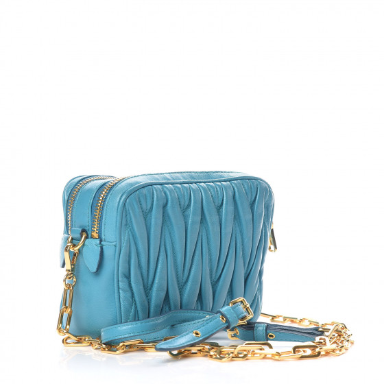 MIU MIU Matelasse nappa leather mini blue バッグ Miu Miu Wander Matelassé Nappa Leather Hobo Mini-bag in Blue