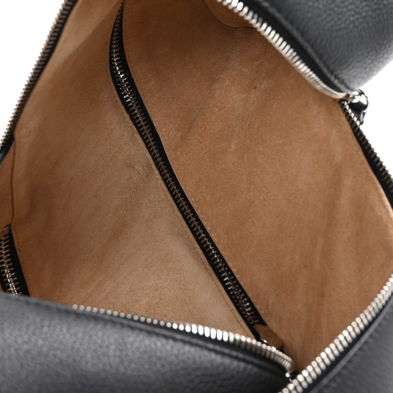 ALAIA ブラック Le Zip バッグ ALAIA Calfskin Le Zip Black 1484404 | FASHIONPHILE