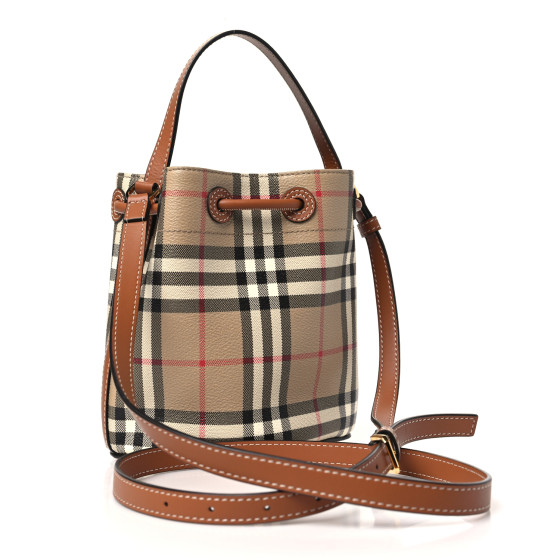 【BURBERRY】Mini Checkered Drawstring Bucket Bag/追跡可能 Burberry Small Check Drawstring Bucket Bag | Neiman Marcus