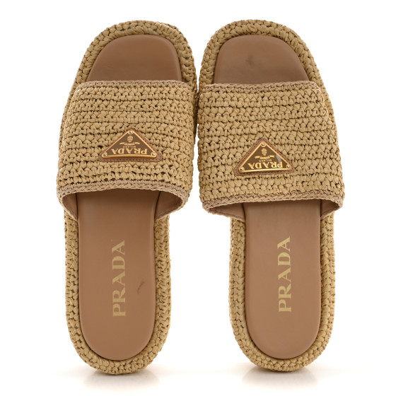 サンダル PRADA 2X3142 RAFFIA FLAT SANDAL WITH TRIANGLE LOGO PRADA Raffia Metal Triangle Logo Woven Flatform 35mm Slide