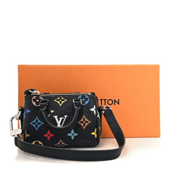【LOUIS VUITTON】　マイクロチャーム Micro Charms LV Iconic Key Holder S00 - Women - Accessories
