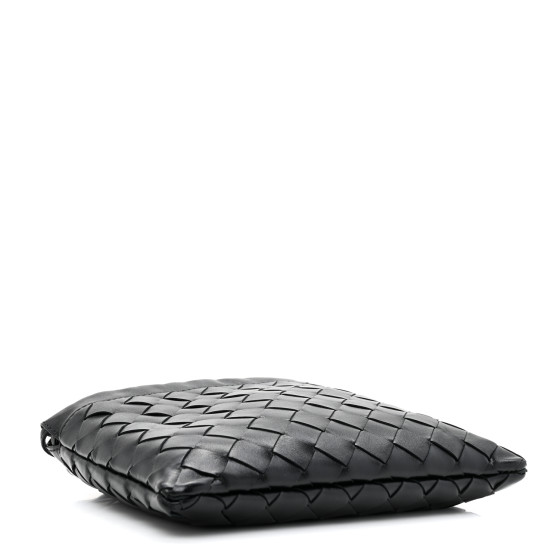 ハンドバッグ BOTTEGA VENETA Black Medium Dustbag bag Bottega Veneta - Medium Dustbag Black Intreccio Clutch