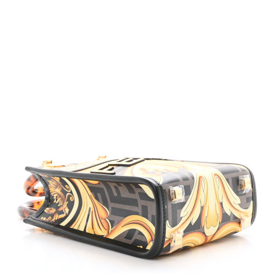 MIE FENDACE FENDI VERSACE ピアス ラージ Exclusive: Watch the Video Premiere of Fendi and Versace's