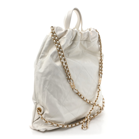 CHANEL ホワイト 22 リュック CHANEL Shiny Calfskin Quilted Chanel 22 Backpack White Black
