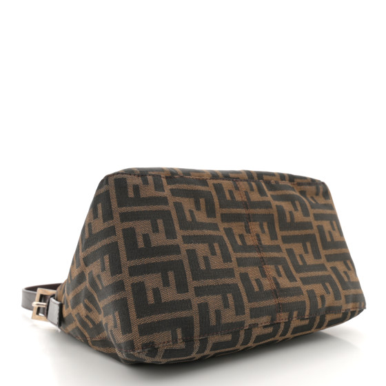 バッグ Fendi Brown Zucca charm Shoulder Bag Fendi Brown Zucca charm Shoulder Bag