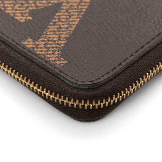 ヴィトンZippy Coin Purse Monogram Giant LOUIS VUITTON Monogram Giant Zippy Coin Purse 1683085