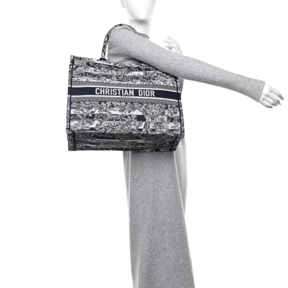 CHRISTIAN DIOR Canvas Embroidered Large Dioriviera Reverse