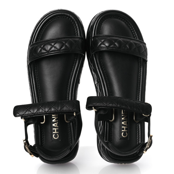 軽やかに映える足元♪【CHANEL】Lambskin Sandals Sandals - Shiny lambskin, beige — Fashion | CHANEL