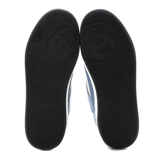 CHANEL Suede Kidskin Womens CC Sneakers 37.5 White Blue