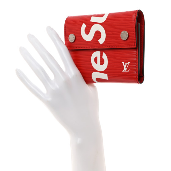 LOUIS VUITTON x Supreme　キーホルダー　レッド LOUIS VUITTON X SUPREME WALLET AND KEY HOLDER Red Leather