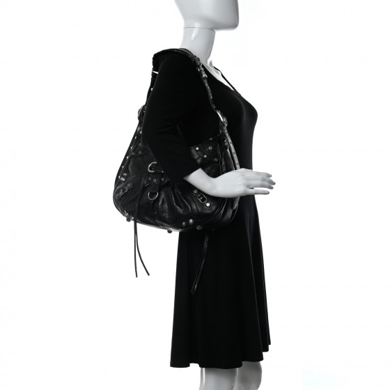 baalenciaga shoulder bag balck reflect