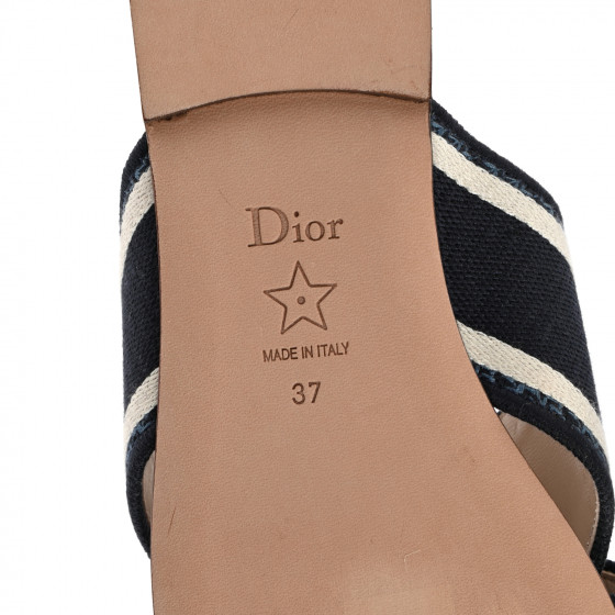 Christian Dior クリスチャンディオール 71088 auth CHRISTIAN DIOR blue cotton 2018 EMBROIDERED DENIM