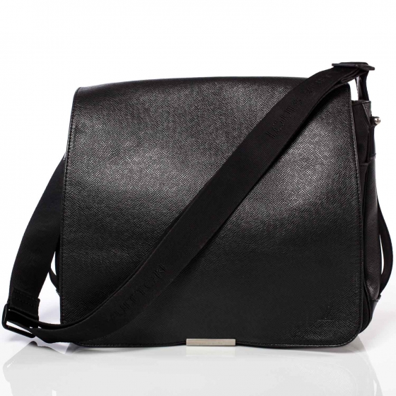 Louis Vuitton PPM Taiga メッセンジャー LOUIS VUITTON Taiga Monogram Outdoor Messenger White 1064854