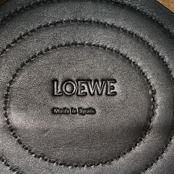 【VIPセール】ロエベ 数量限定 PASEO SMALL CHAIN バッグ LOEWE Shiny Nappa Calfskin Small Paseo Bag With Chain Black
