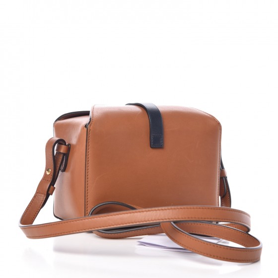 ショルダーバッグ・ポシェット CELINE camel brown lambskin crossbody bag camel-leather-triomphe-celine-