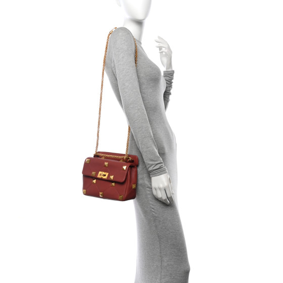 VALENTINO｜ (6Y0B0D16 RBN N58 / 6Y2B0D16 RBN N58) Valentino XVI Sun - The Eye Bar