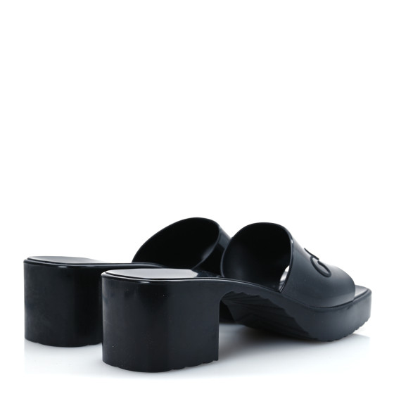 GUCCI ロゴ入り ブラック ミュール GUCCI Rubber Gucci Logo Womens Platform 20/60mm Slide