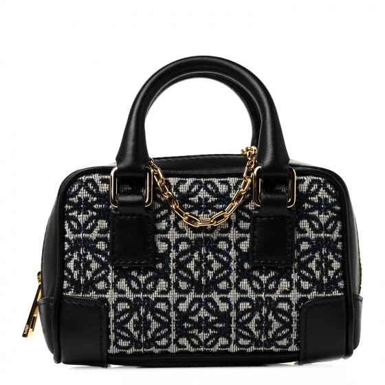 LOEWE Amazona 15 Vertical Anagram ショルダーバッグ ブラック LOEWE Amazona 15 Vertical Anagram ショルダーバッグ ブラック