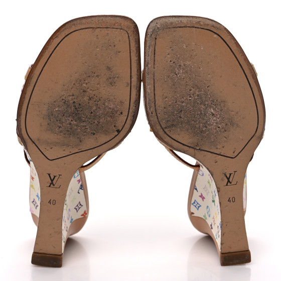 靴 Louis Vuitton Multicolor Bow Sandals Louis Vuitton White Monogram Multicolore Open-Toe Bow Wedges