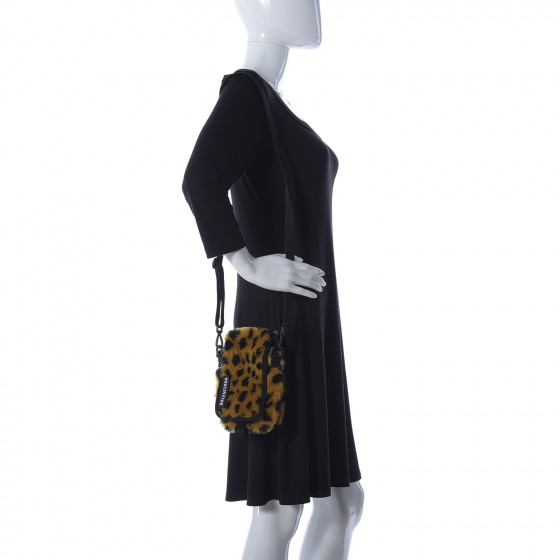 ●送料込●BALENCIAGA●LEOPARD トラウザーズ BALENCIAGA Faux Fur Explorer Crossbody Leopard 760187