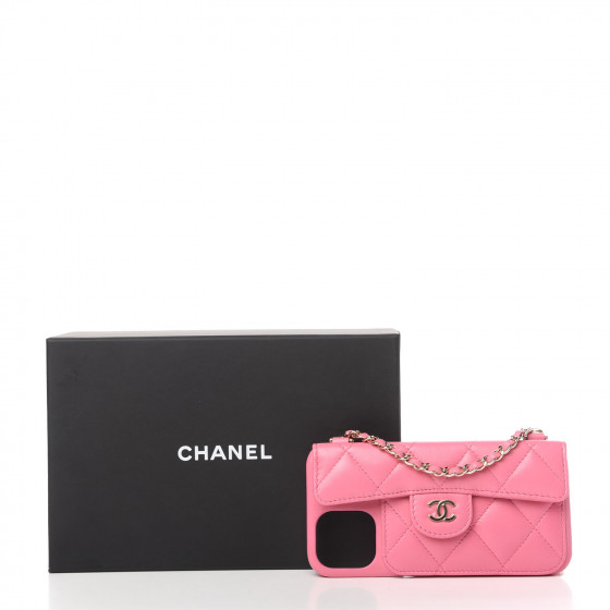 バッグ CHANEL CHANEL Lambskin Quilted iPhone XII Pro Max Case With Chain