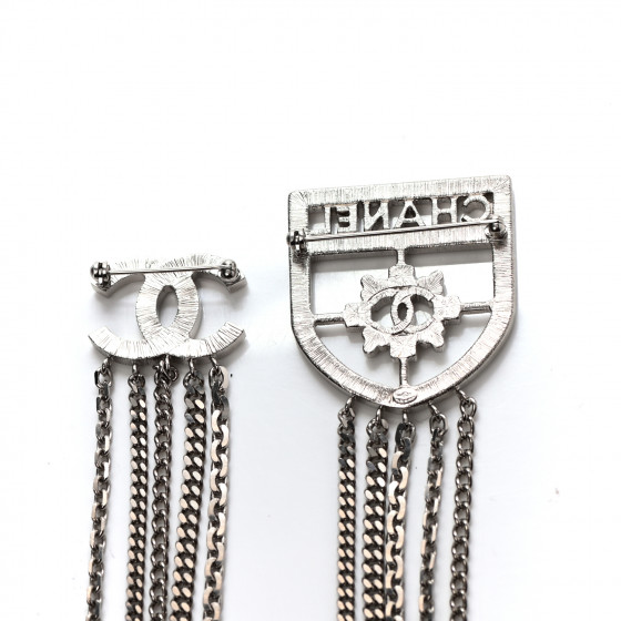 小物 AGNELLE CHANEL Baguette Crystal CC Shield Multi Strand Long Chain