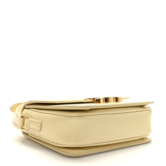 CELINE Teen Triomphe Bag ライトイエロー CELINE Teen Triomphe Bag ライトイエロー Teen Triomphe Bag in