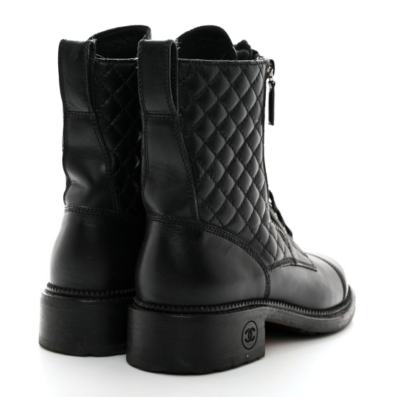 CHANELブーツ Combat Boots 37 CHANEL Calfskin Quilted Lace Up Combat Boots 37 Black