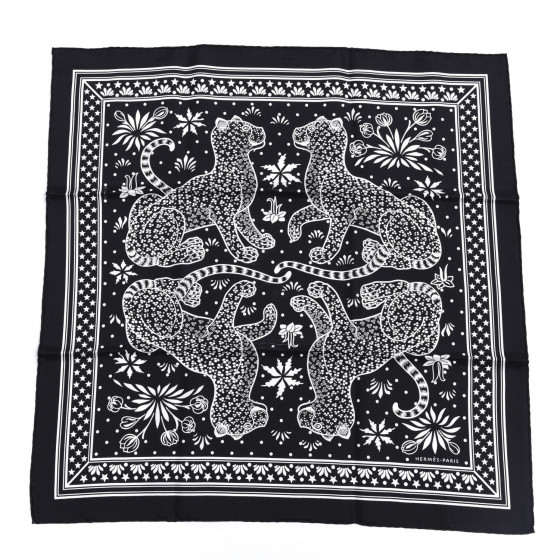 エルメス　LESBANDANASDESOIE SILK BANDANAS エルメスLESBANDANASDESOIE SILK BANDANAS