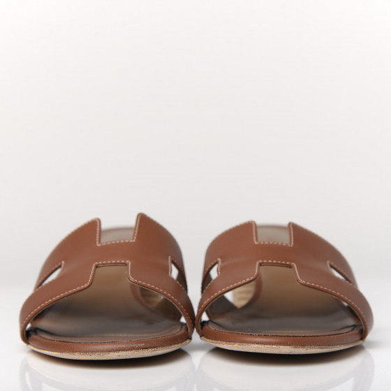 HERMES Calfskin Oasis Sandals 39.5 Gold 689683 | FASHIONPHILE