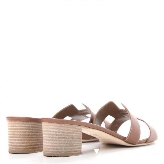 HERMES Calfskin Oasis Sandals 39.5 Gold 689683 | FASHIONPHILE