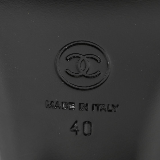 お洒落なロゴデザイン♪【CHANEL】ミュール Chanel Printed Logo Platform Sandals in White — UFO No More