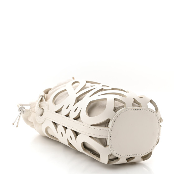 【LOEWE】ANAGRAM CUT OUT CROSSBODY BAG 22103841_52208452_322.jpg