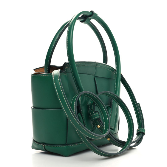 BOTTEGA VENETA MINI ARCO/ミニアルコ ショルダーバッグ*緑系 BOTTEGA VENETA Calfskin Mini Maxi Intrecciato Arco Green